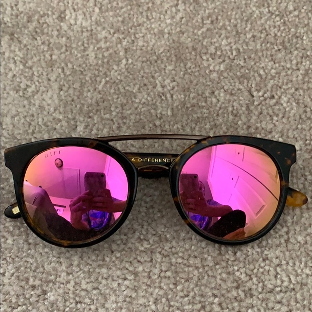 DIFF Sunglasses